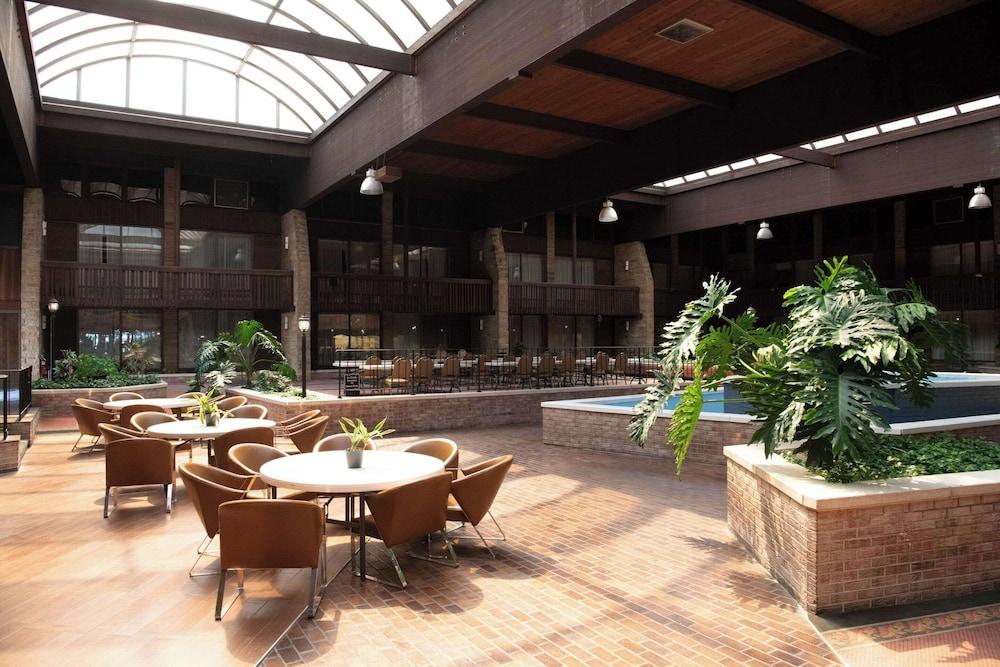Quality Inn Somerset photo 58
