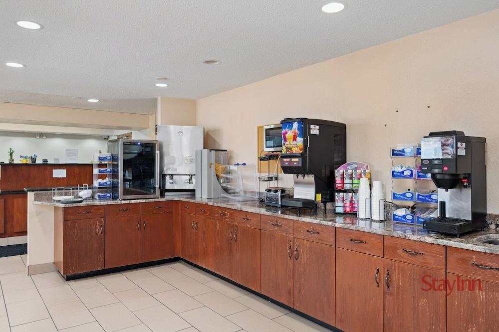 StayInn - Grand Forks photo 24