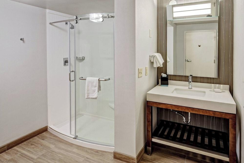 Courtyard By Marriott Vanderbilt-West End photo 21