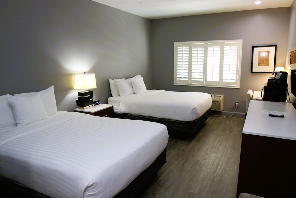 BLVD Hotel and Studios Universal-Hollywood, an Ascend Collection Hotel photo 12