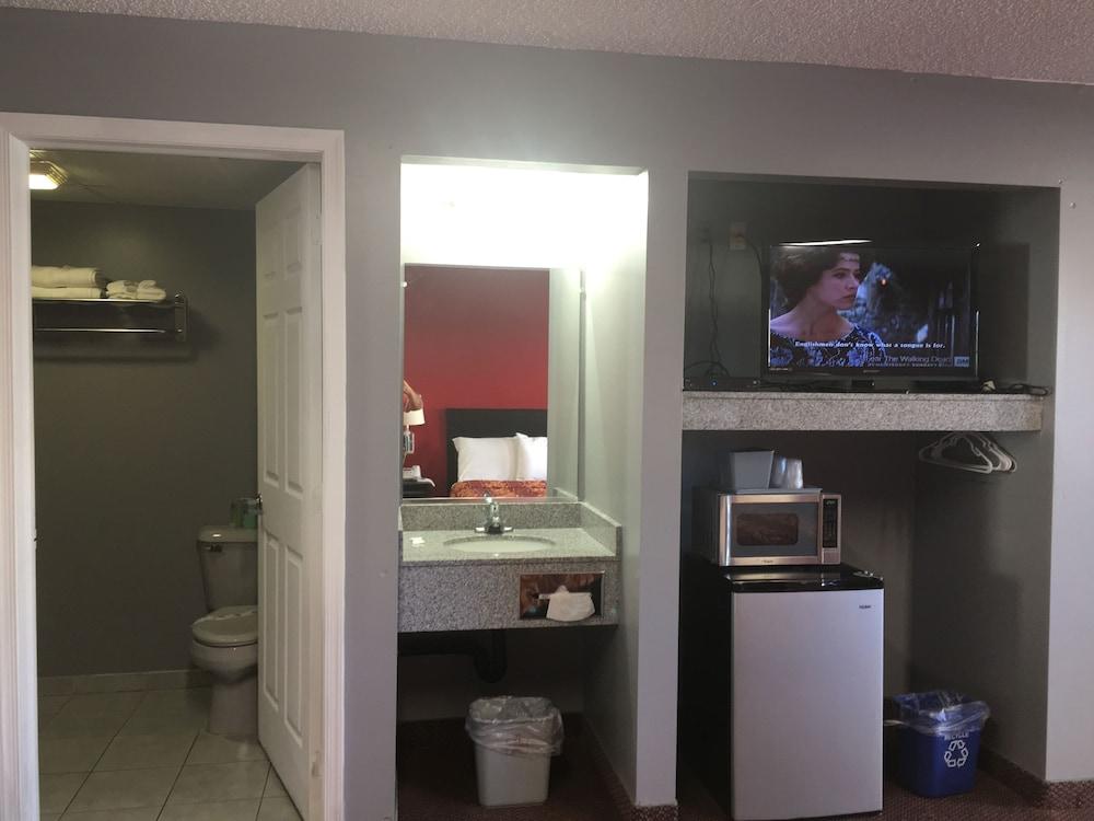 Haven Inn and Suites photo 34