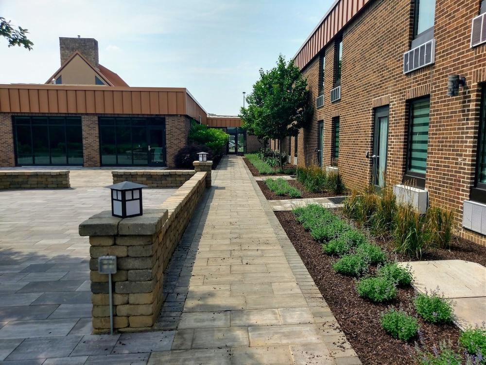 The Lodge at Hocking College photo 8