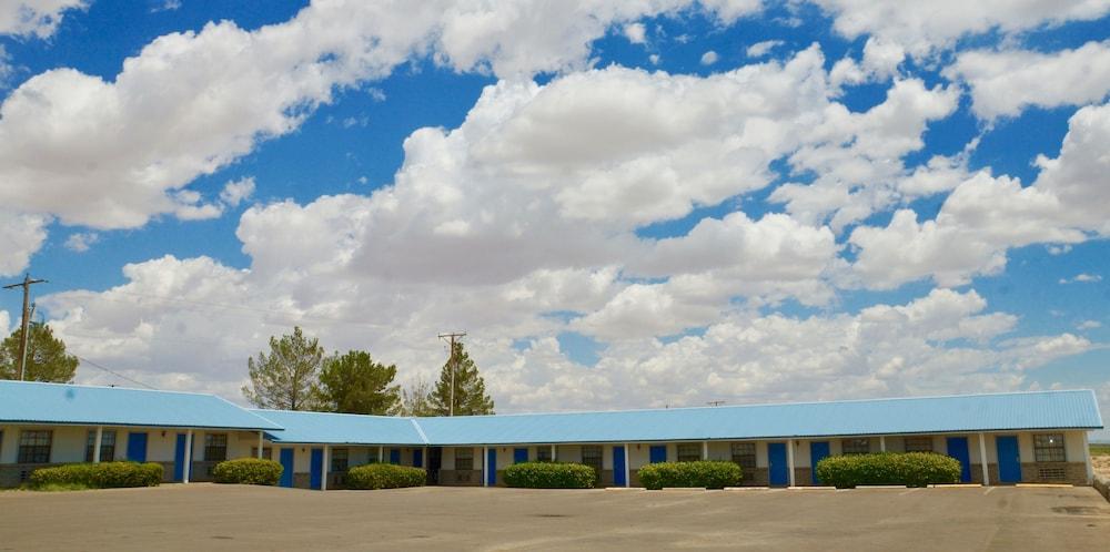 Cotton Valley Motel photo 1