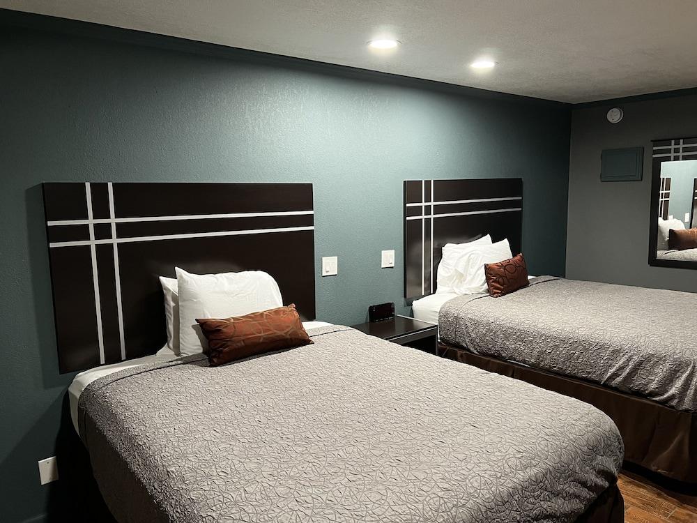 Relax Inn photo 4