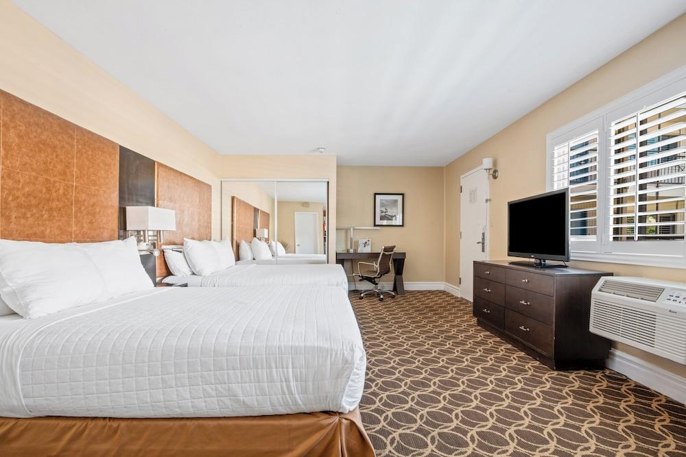 Marin Suites Hotel photo 98