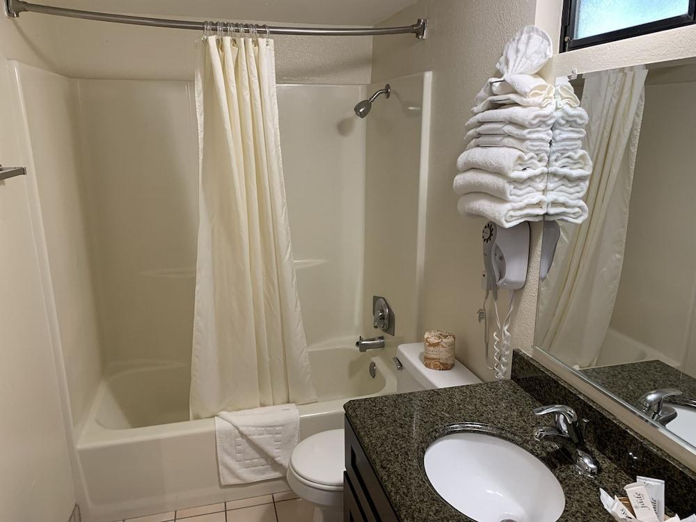 Seaview Inn photo 26