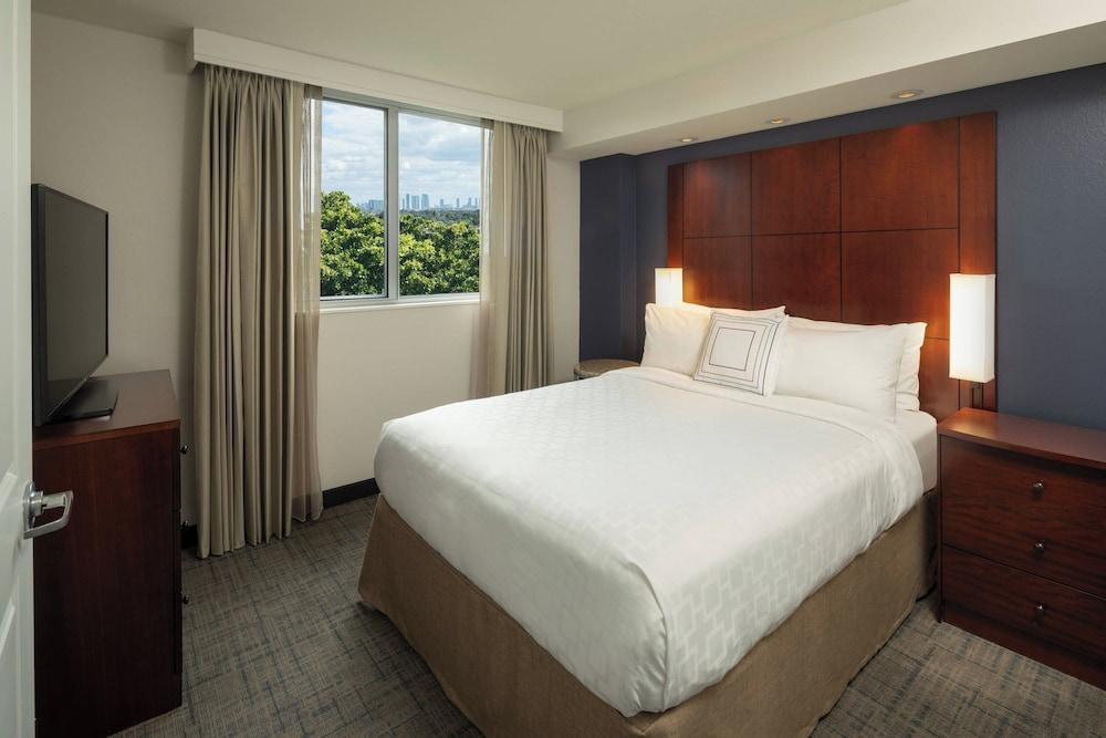 Residence Inn by Marriott Miami Airport photo 9