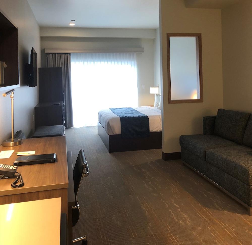 Kodiak Compass Suites photo 8