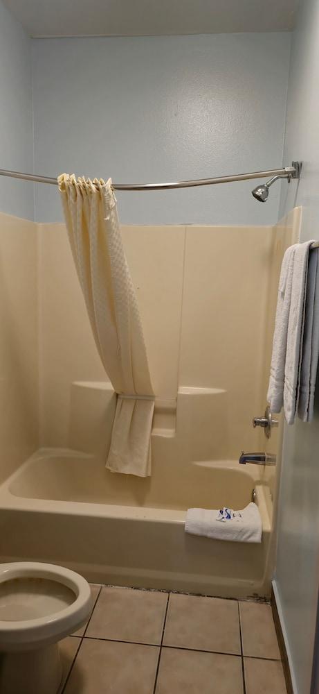 Texas Inn and Suites RGV photo 6