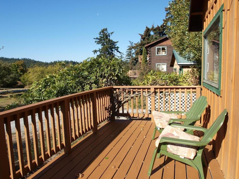 Deer Harbor Inn photo 45