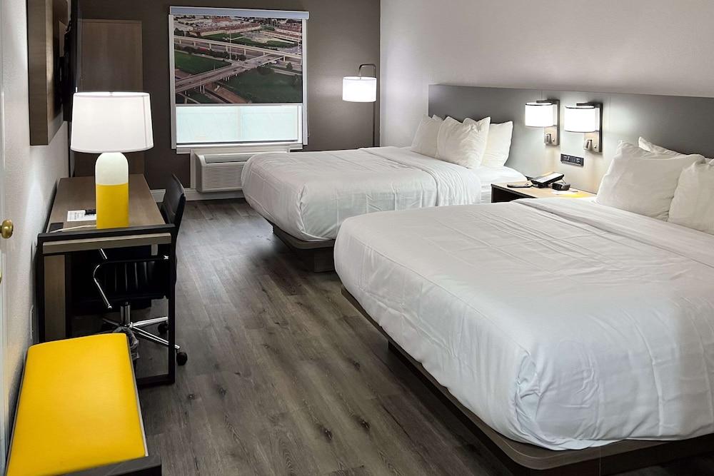 Comfort Inn & Suites Houston Key-Katy photo 11