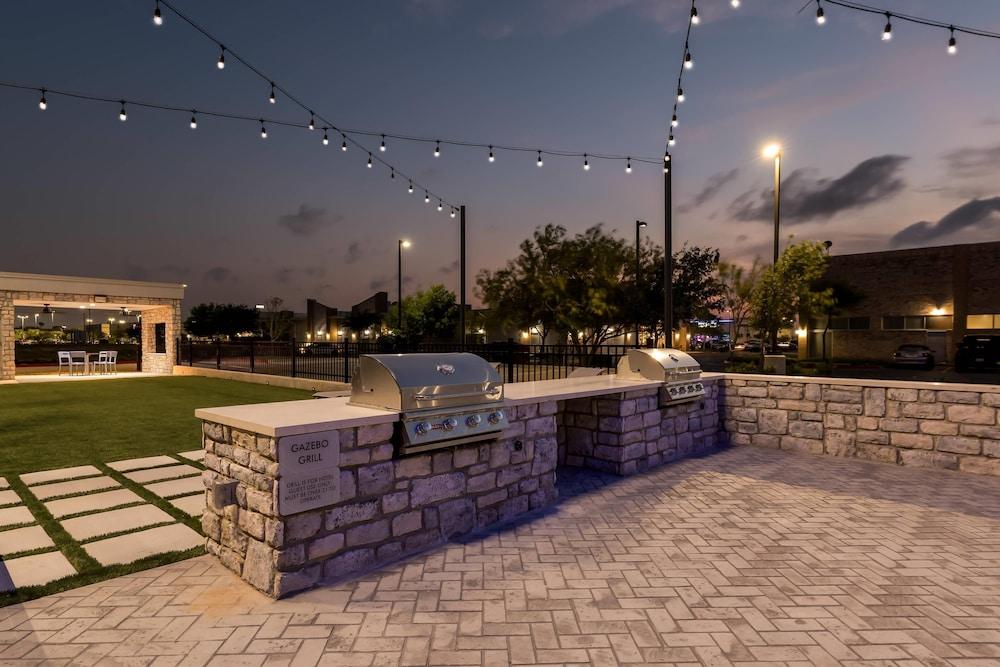 Everhome Suites Brownsville photo 56