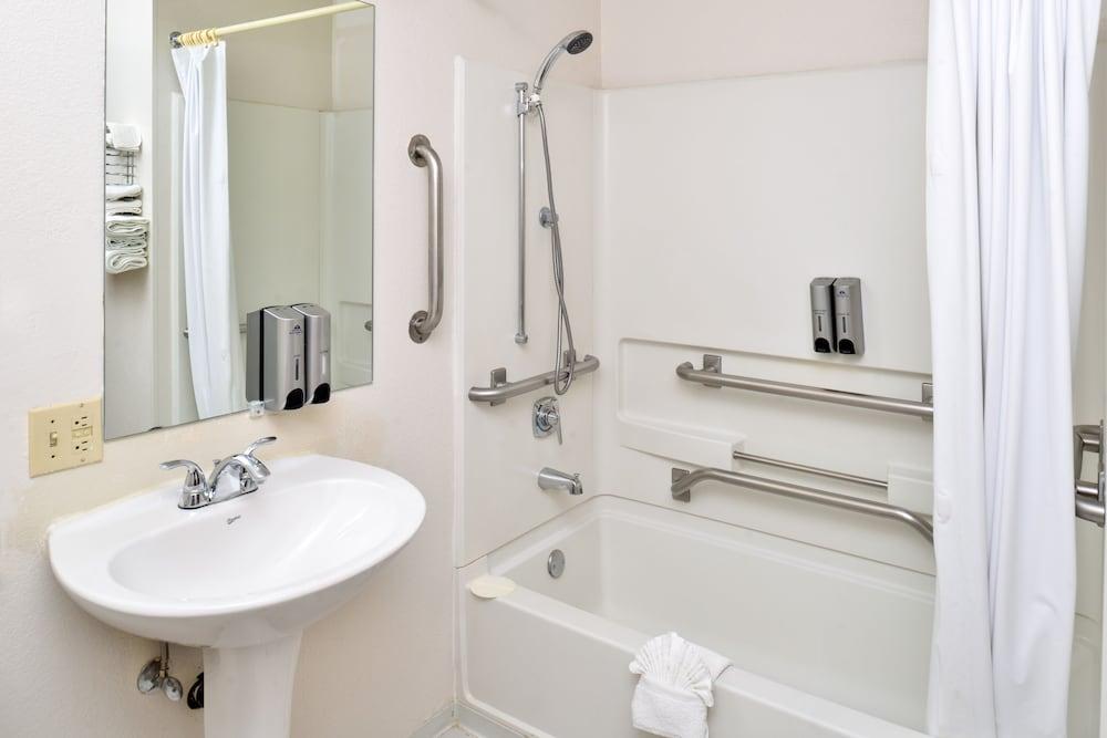 Cheyenne Guest Inn photo 17
