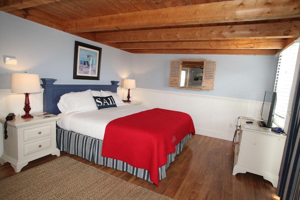 Glen Cove Inn & Suites photo 5