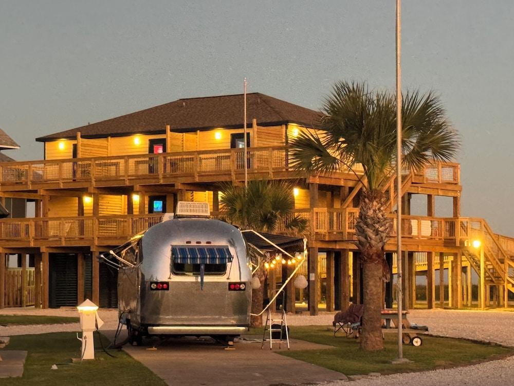 The Breeze Beachfront Resort photo 16
