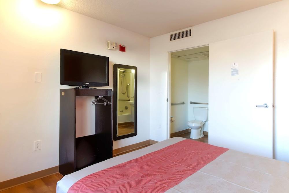 Motel 6 Capitol Heights, MD - Washington photo 16