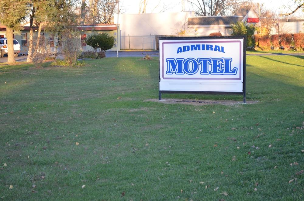 Admiral Motel photo 7
