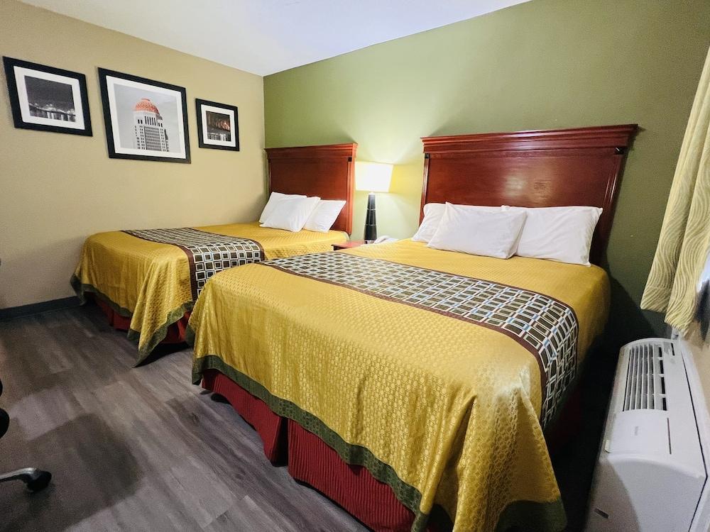 Deluxe Inn Miami, OK photo 14