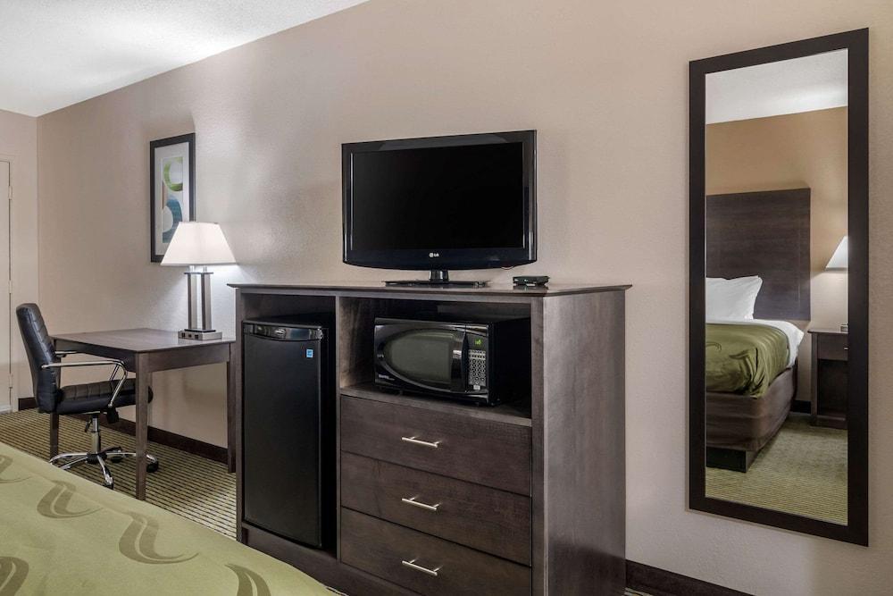 Quality Inn McDonough Atlanta South photo 19