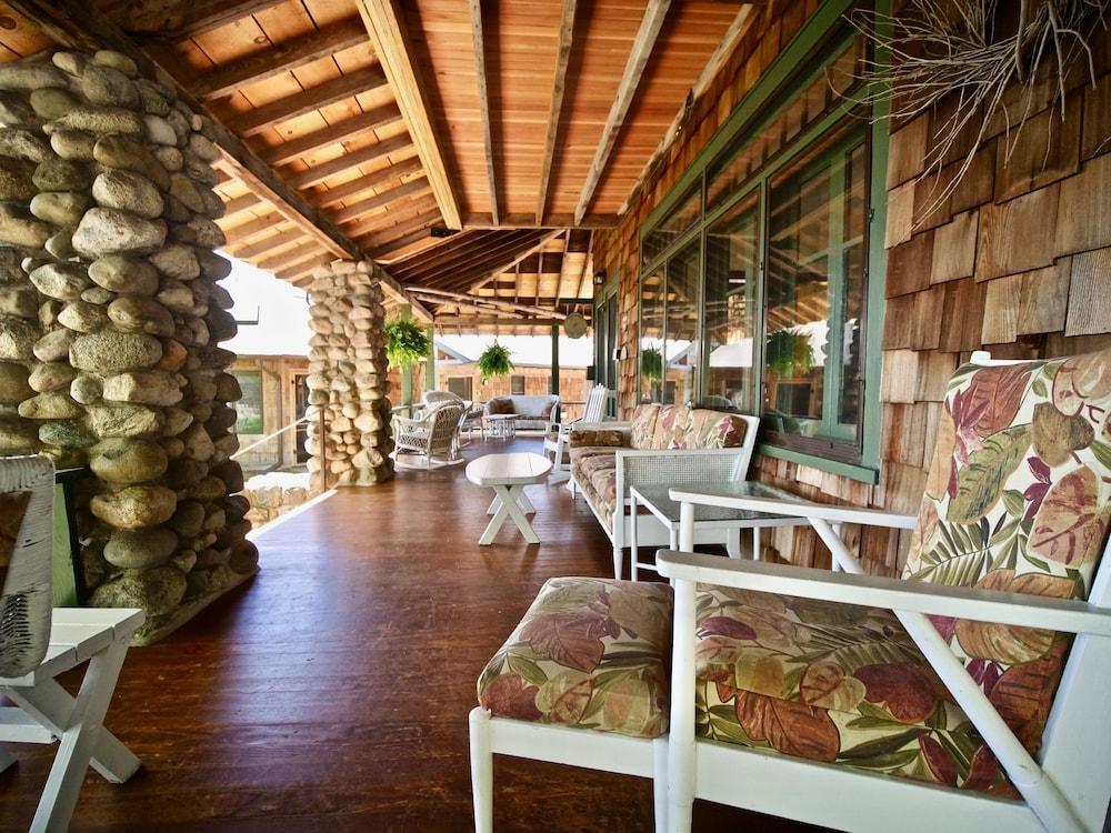 Whaleback Inn photo 48
