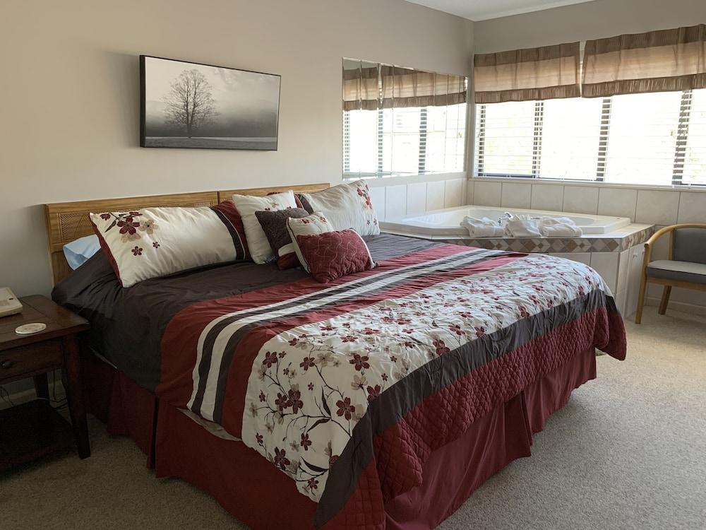 Laurel Inn Condominium photo 2