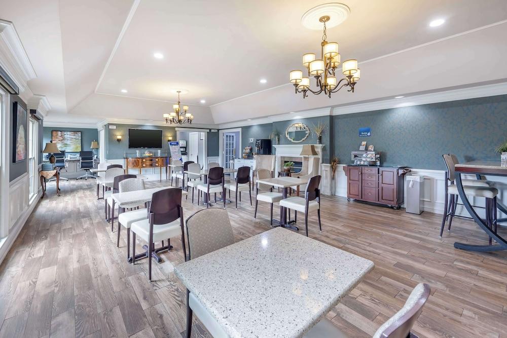 Best Western Spring Hill Inn & Suites photo 24