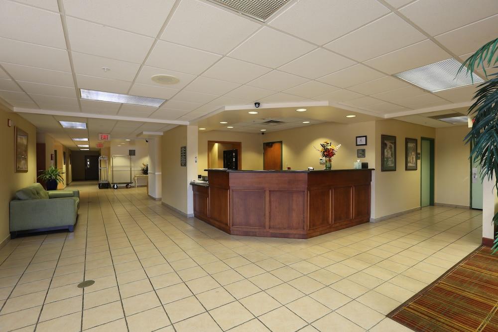 Allure Suites photo 3