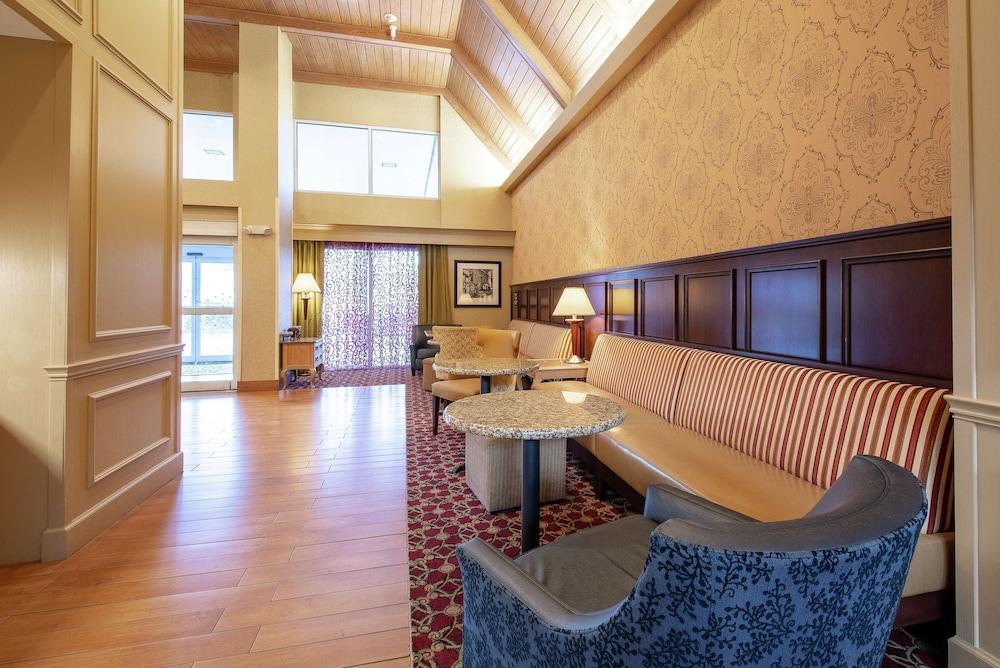 Hampton Inn & Suites Williamsburg-Richmond Rd. photo 3