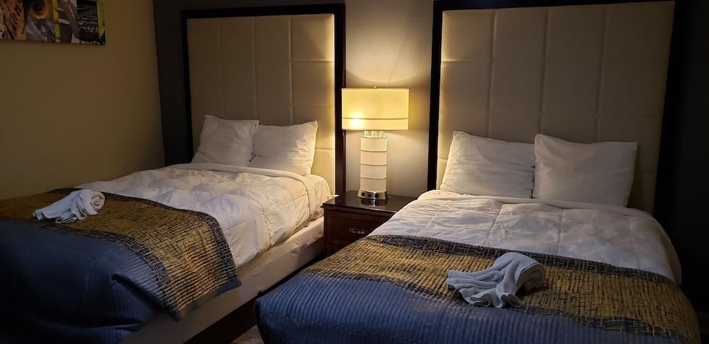 Regency Inn photo 7