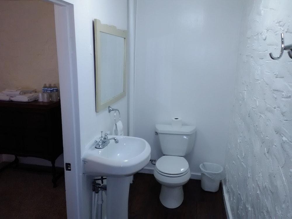 Shep's Miners Inn photo 65