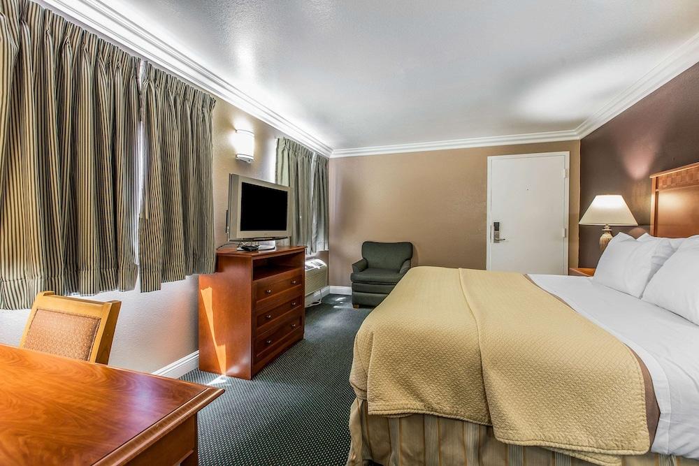 Rodeway Inn Ventura Midtown photo 4