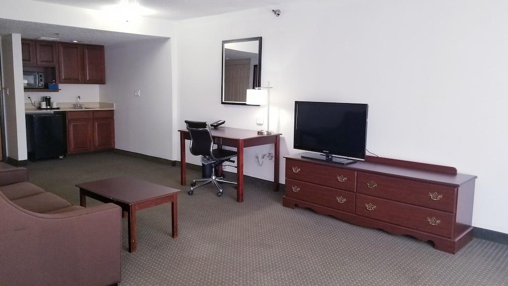 Wingate by Wyndham Indianapolis Airport-Rockville Rd. photo 29