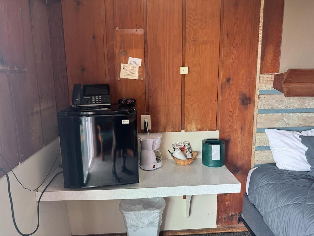 Sunset Oceanfront Lodging photo 88