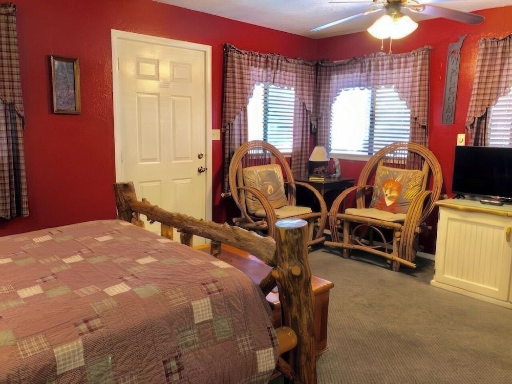 Eagle's Nest Lodge photo 16