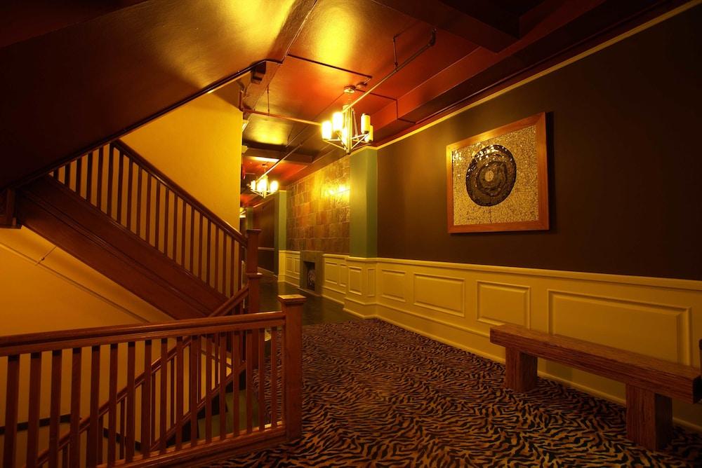 The Moore Hotel photo 18