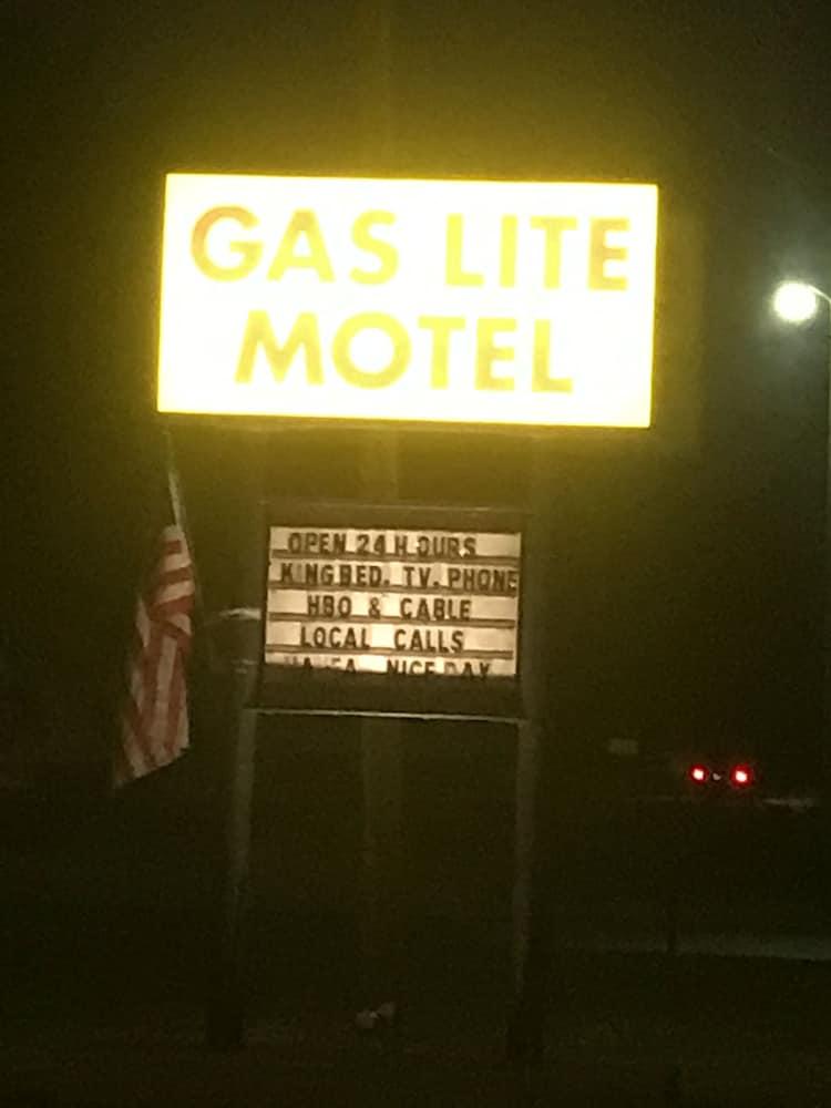 Gas Lite Motel photo 36