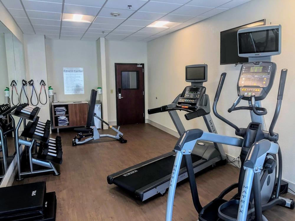 Holiday Inn Express & Suites Hearne by IHG photo 18