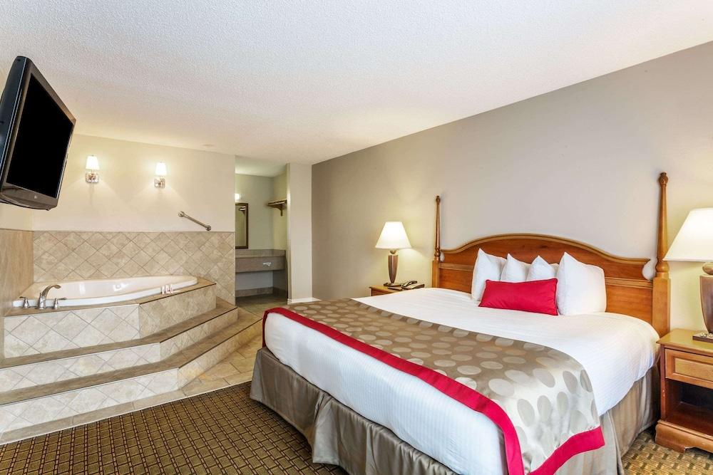 Ramada by Wyndham Houma photo 7