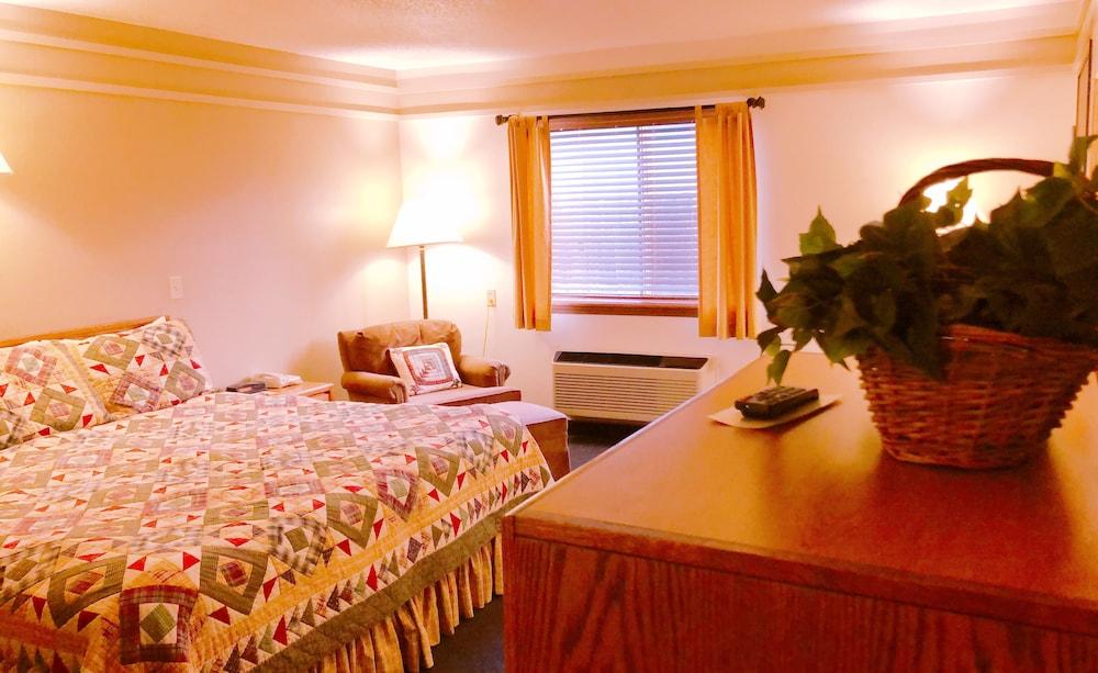 Covered Wagon Motel photo 47