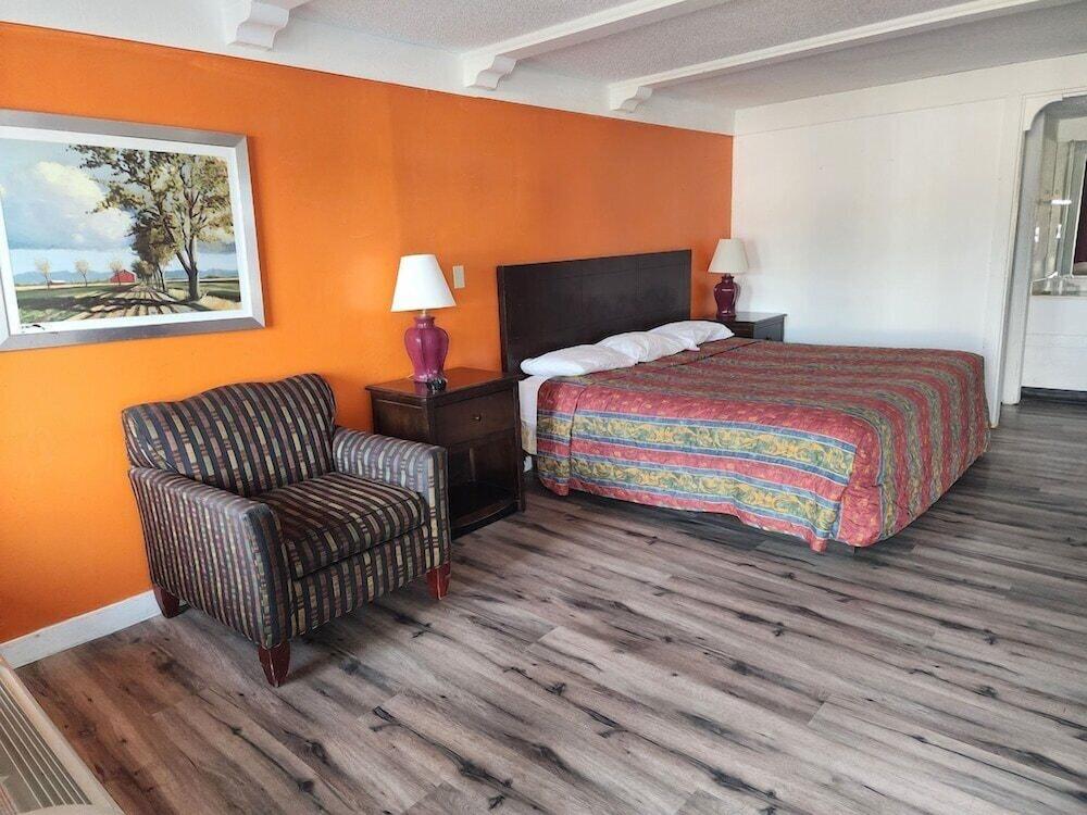 Sunrise inn photo 6