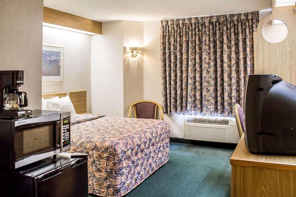 Rodeway Inn Abbotsford photo 2