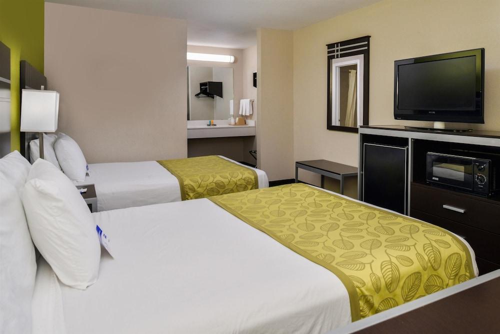 Americas Best Value Inn Pasadena Houston photo 7