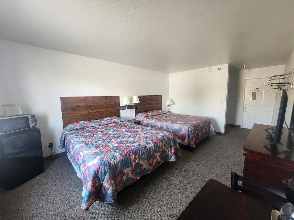 Mountain View Motor Inn LLC photo 2
