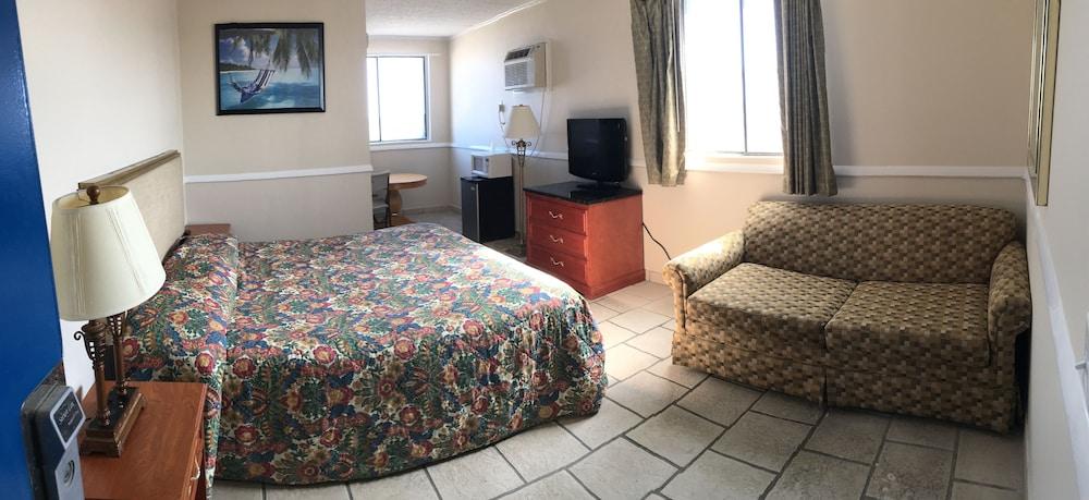 Four Winds Motel photo 5