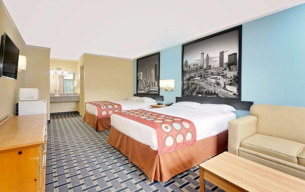 Super 8 by Wyndham Cartersville photo 3