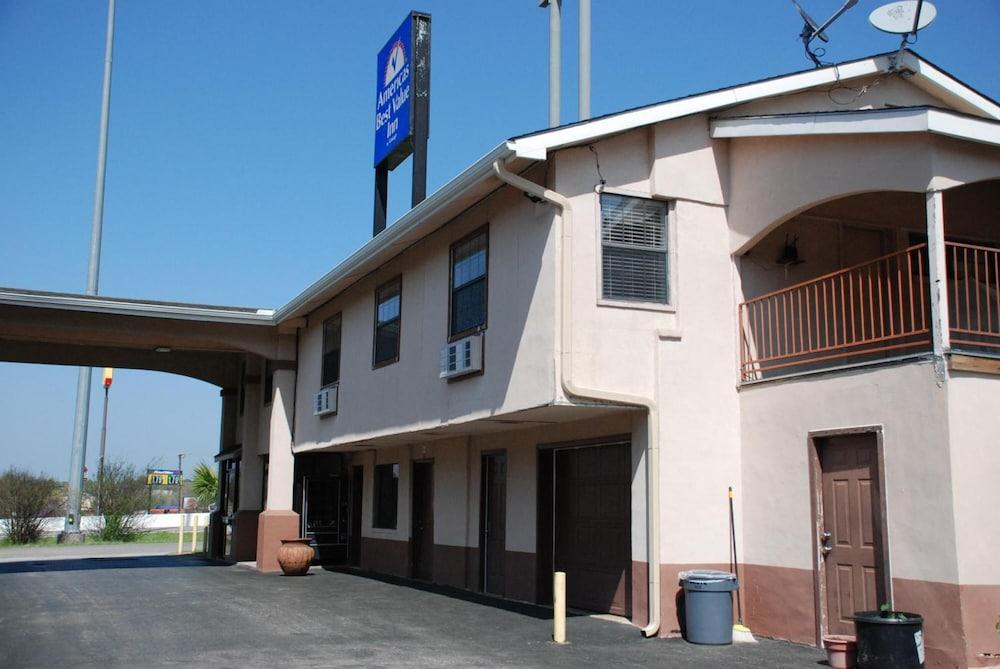 Apple Tree Inn Tyler Lindale photo 31