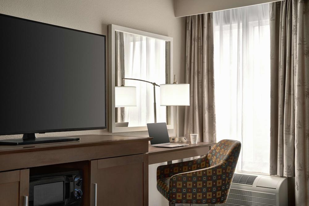 Hampton Inn New Orleans-St. Charles Ave./Garden District photo 6