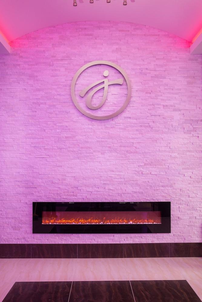 Jaslin Hotel photo 18