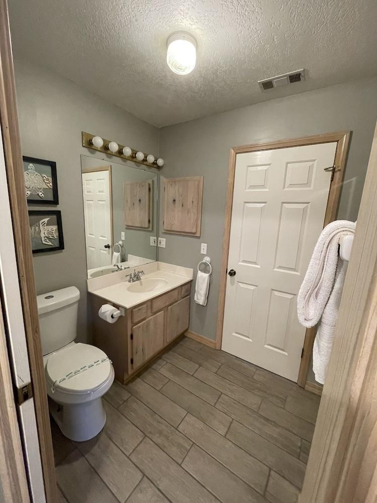 Crown Point Resort photo 22