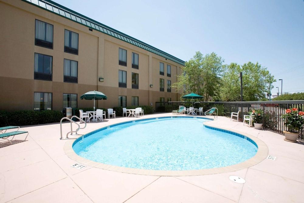 Hampton Inn Lafayette-I-10 photo 8